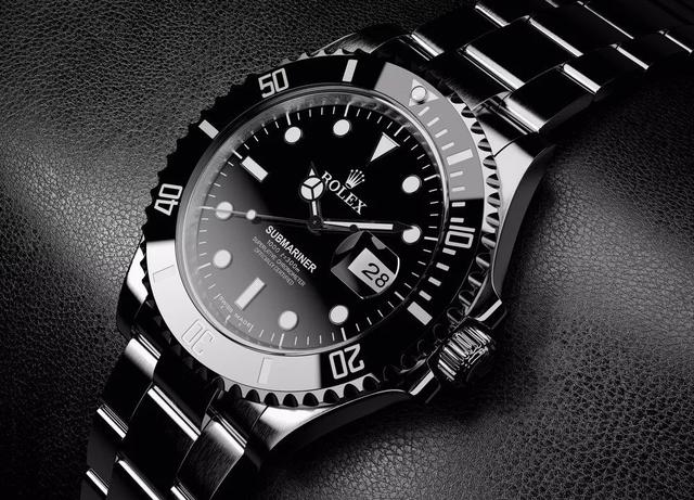 Comparing with green types, black Submariner replica watches for sale are more classical.