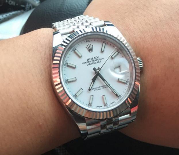 Classical replica Rolex watches are still luxury.