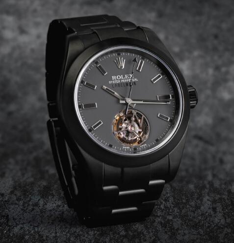 The special Rolex has been modified by Label Noir.