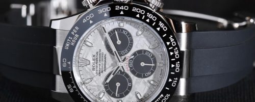 The grey dial fake watch is designed for men.